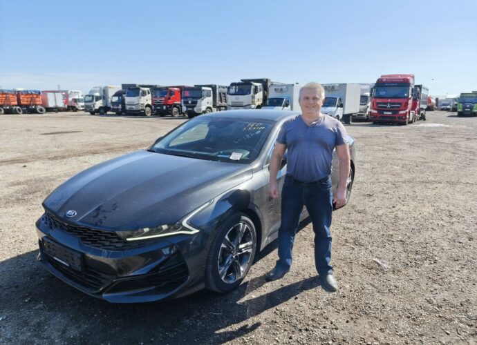 Kia K5 08.10.2025