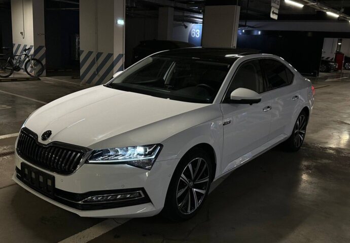 Skoda Superb 24.08.2026 фото 2
