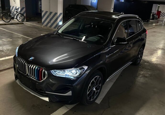 BMW X1 30.08.2026 фото 2