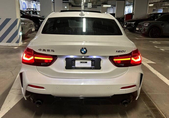 BMW 1 18.09.2026 фото 4